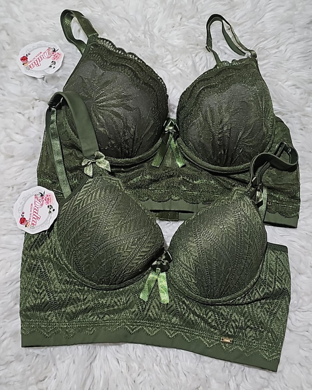 Conjunto com Bojo e Renda Verde